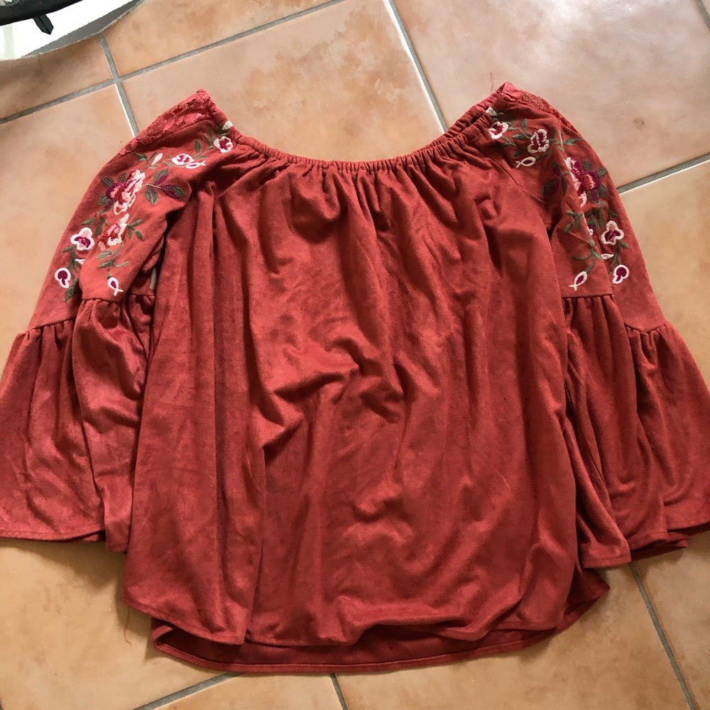 Alterd state off shoulder top